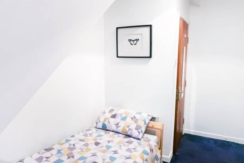 Apartment Up To 9 Close To Centre, Big Tv And Wifi Cardiff Eksteriør billede